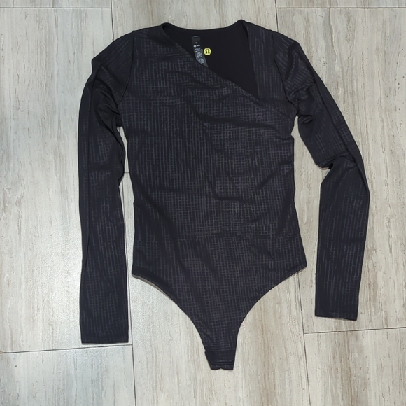 lululemon athletica Charcoal Long Sleeve Kids Bodysuit - Picture 1 of 5